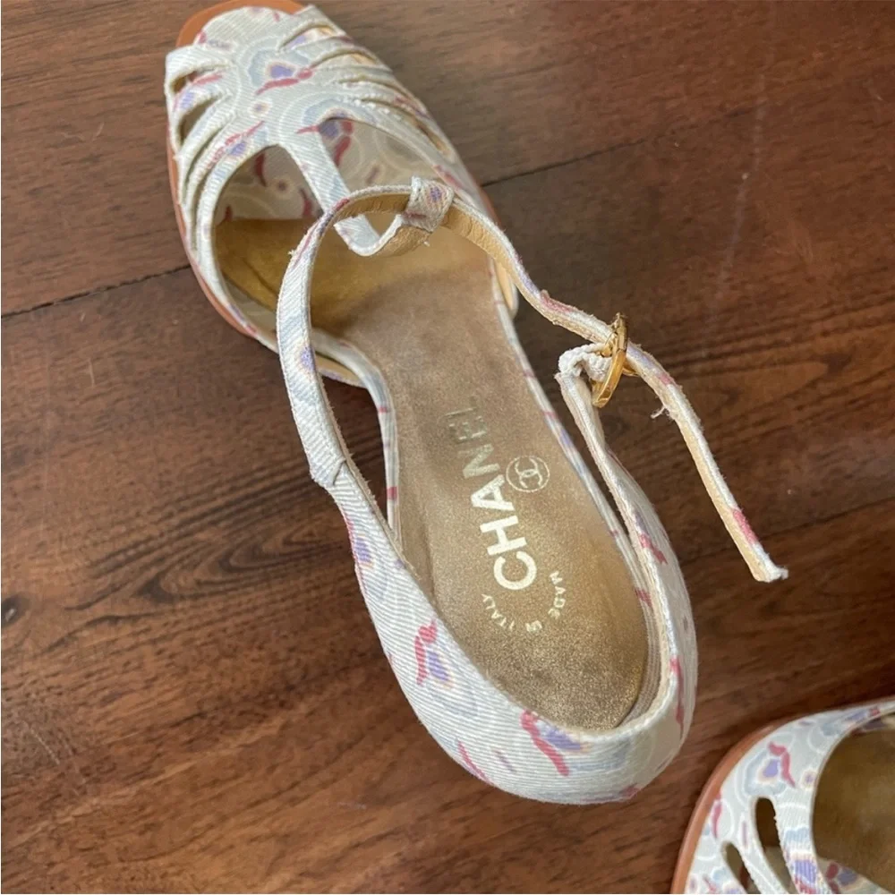 Elegant Floral Women's Heels - Picture 4 of 9